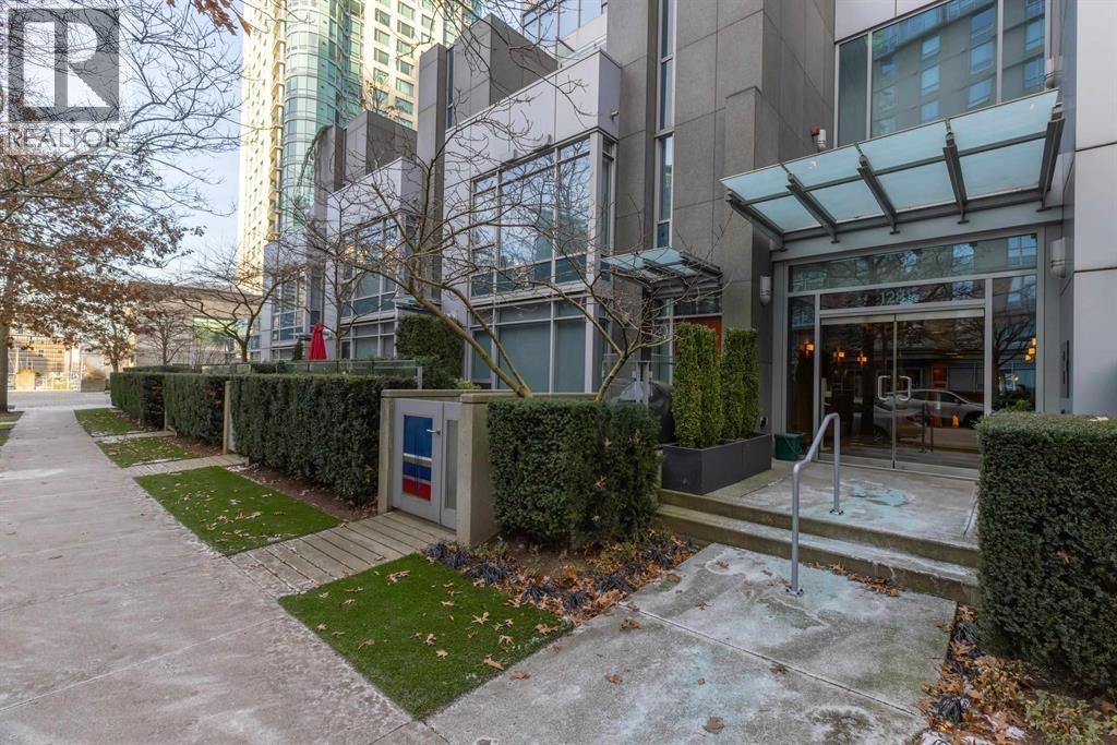 2 Bed, 2 Bath House for Rent in Vancouver – 2803 1281 W CORDOVA STREET, Vancouver – MLS# R3172060 - Image 24