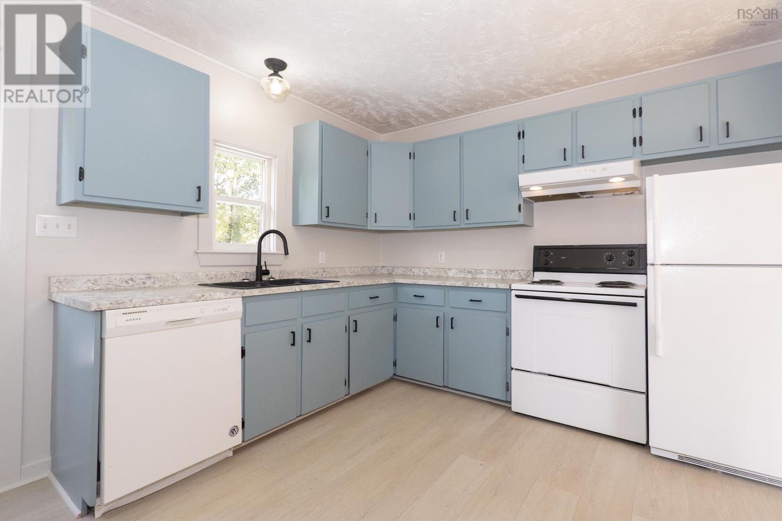 79 Hickman Street - 10
