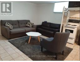 B2 - 34 Penhurst Avenue, Toronto, ON M8Y3A9 Photo 9
