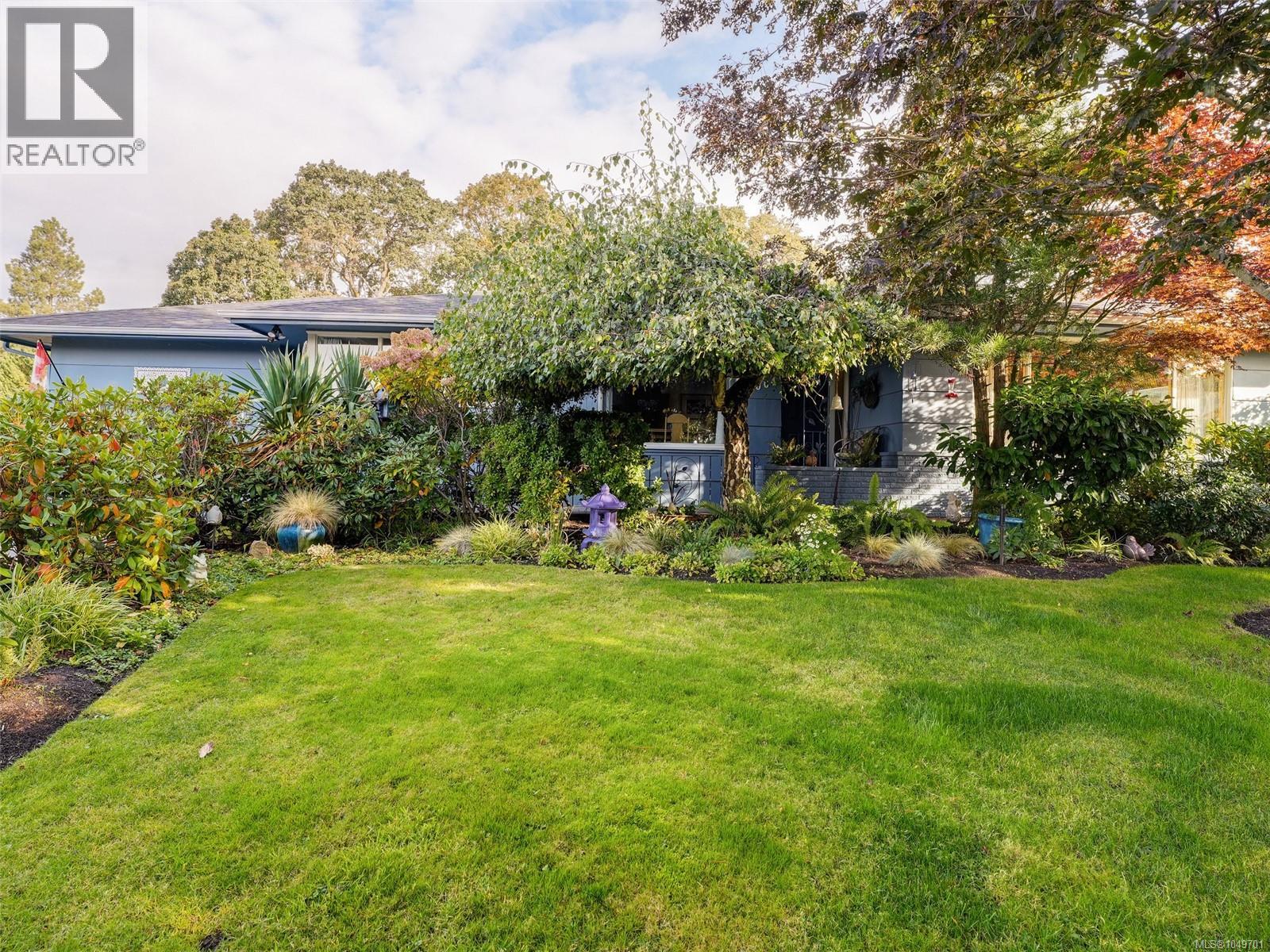 2064 Lansdowne Rd - 1