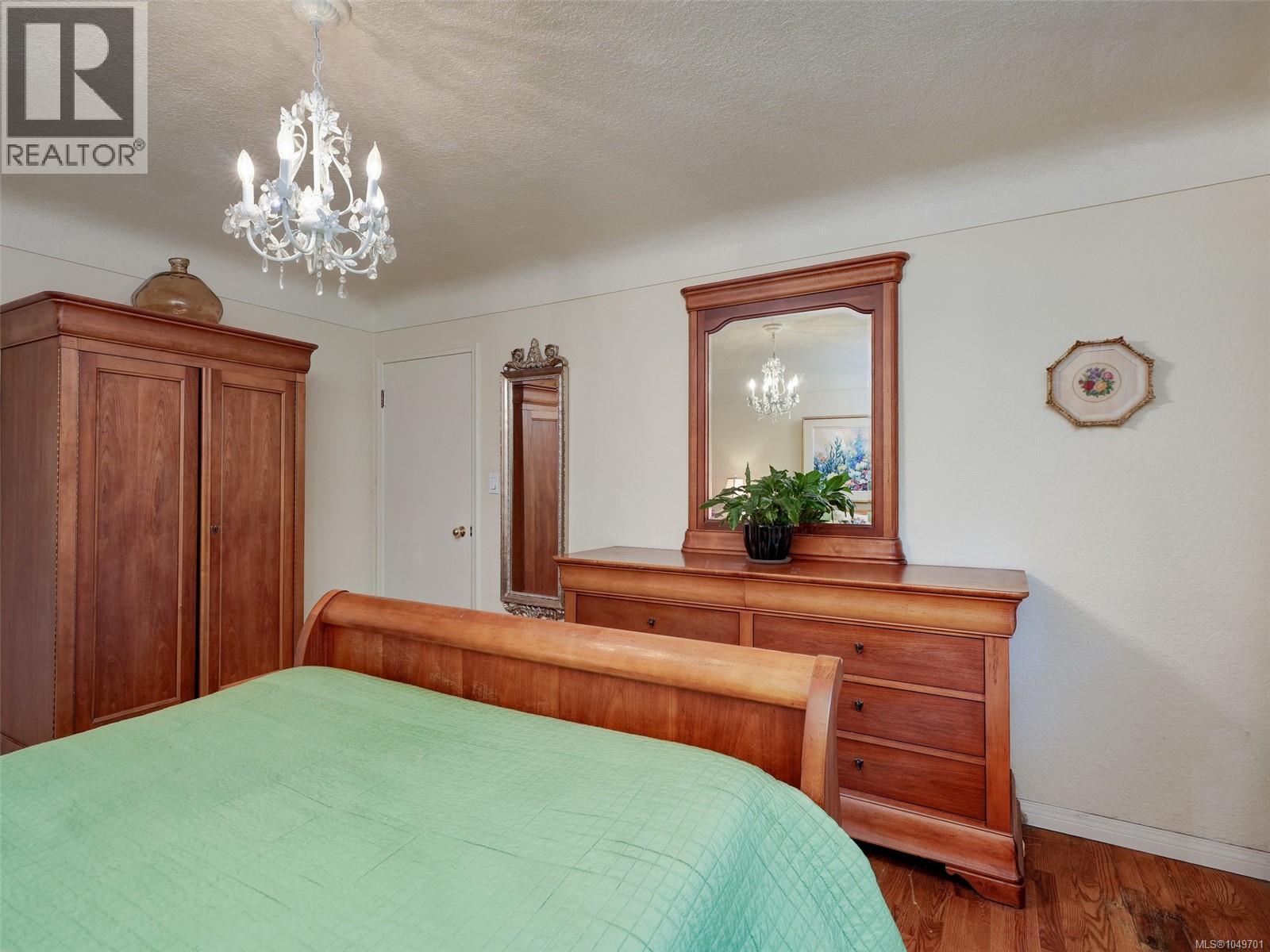 2064 Lansdowne Rd - 13