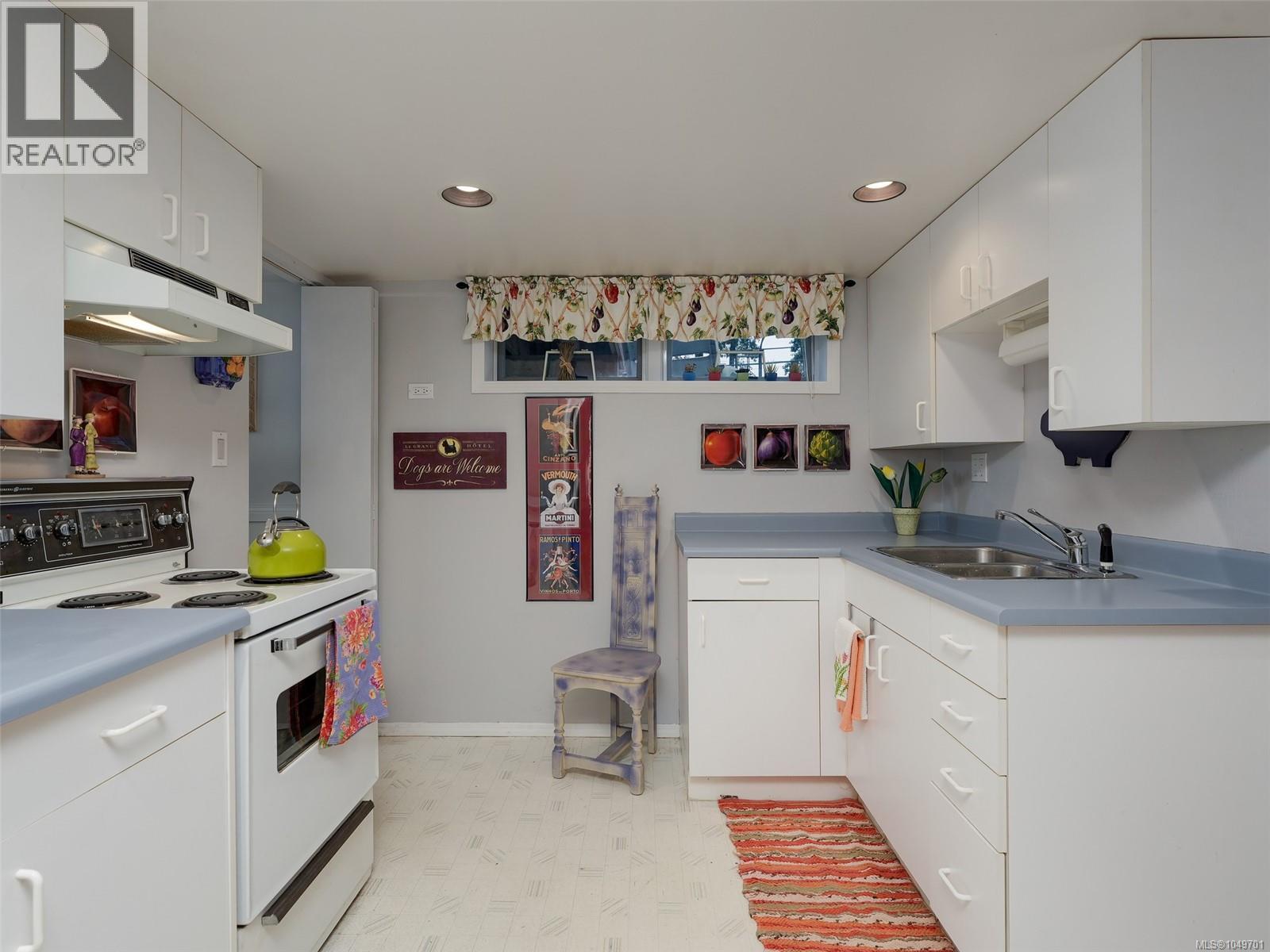 2064 Lansdowne Rd - 20