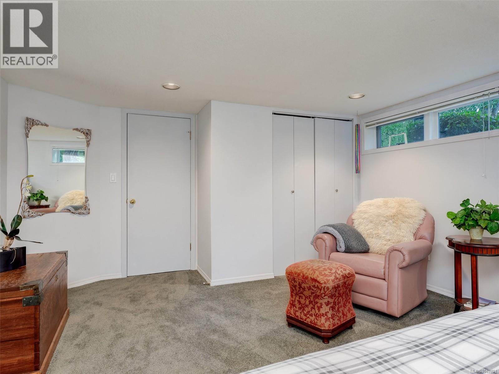 2064 Lansdowne Rd - 24