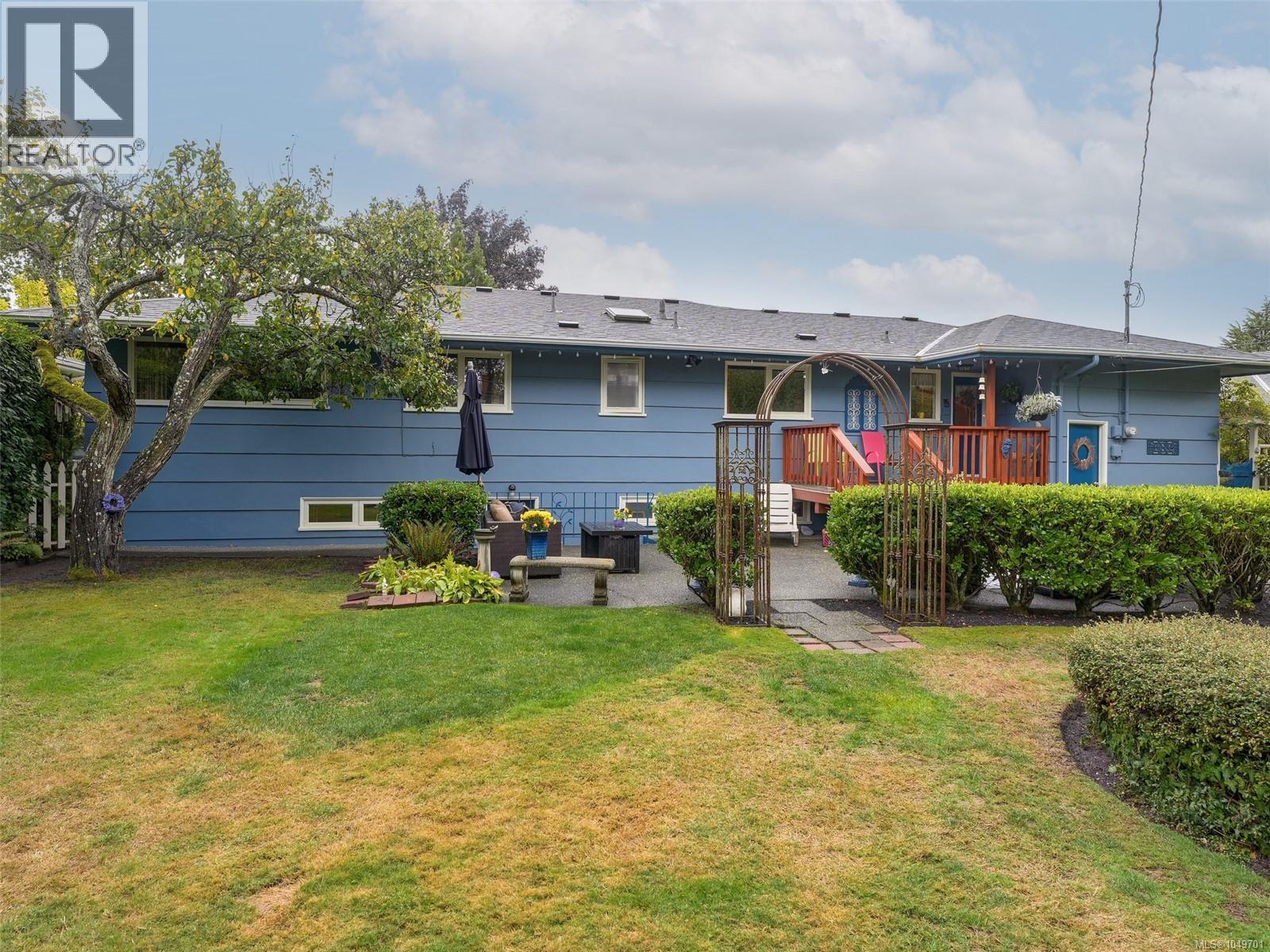 2064 Lansdowne Rd - 32