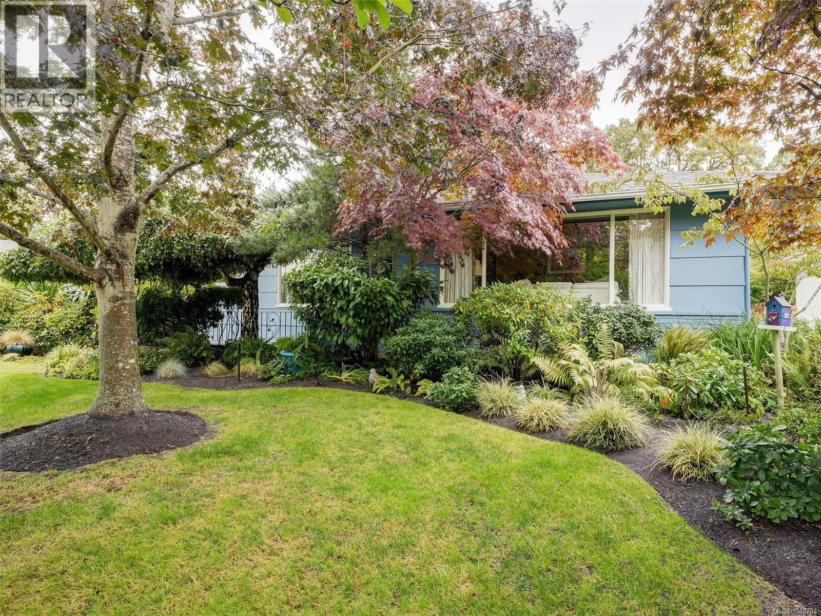 2064 Lansdowne Rd - 37
