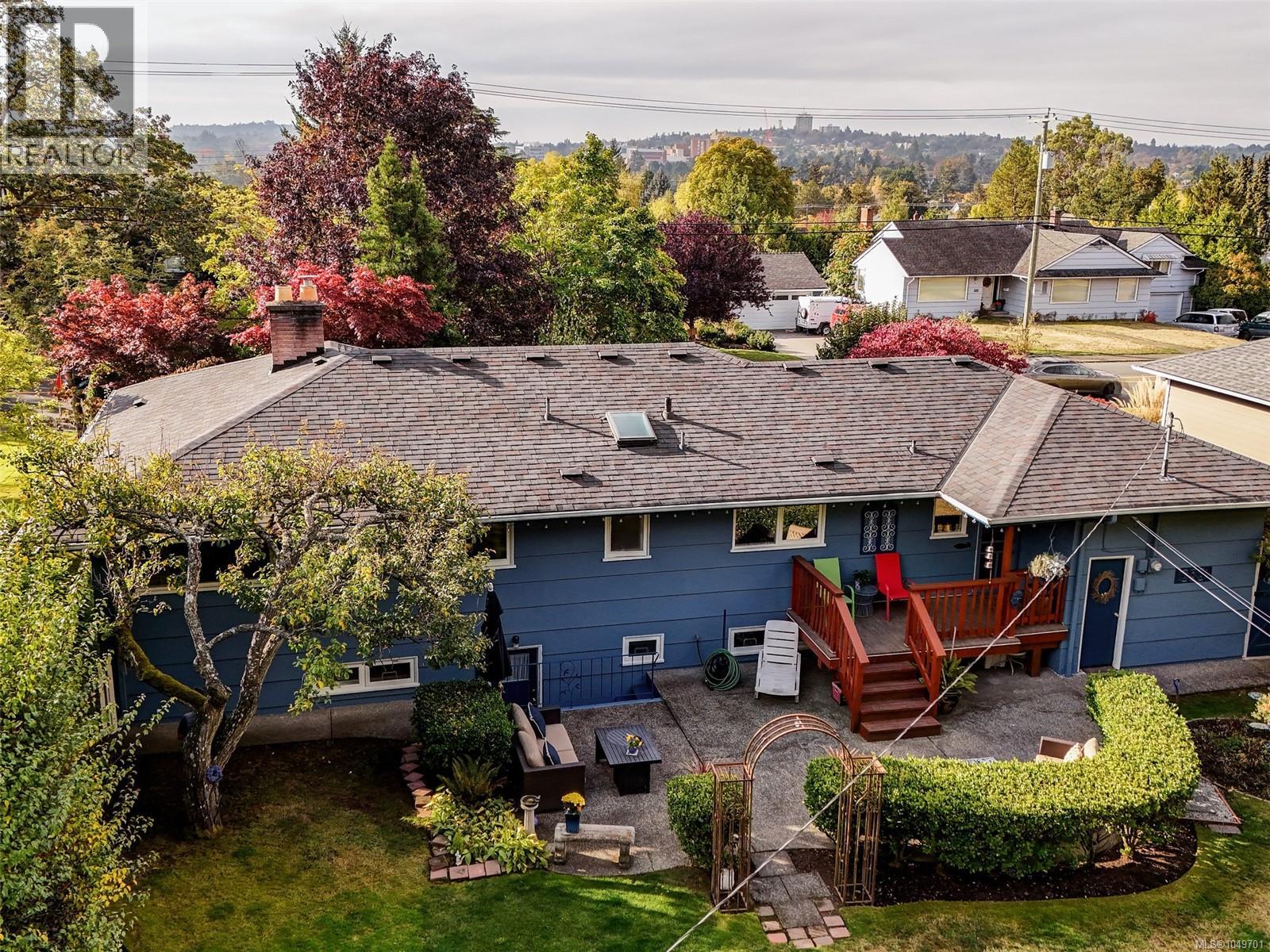 2064 Lansdowne Rd - 44
