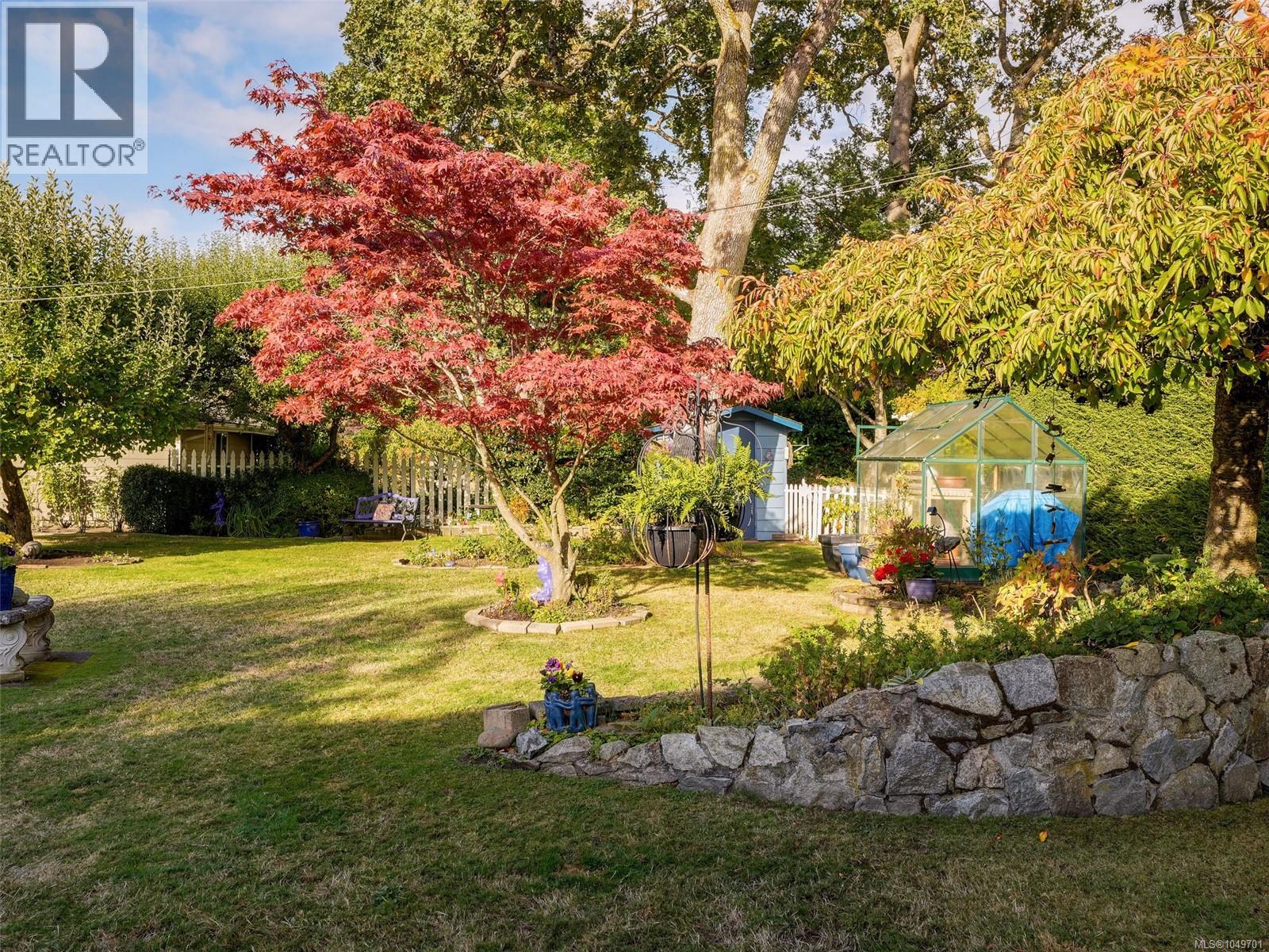 2064 Lansdowne Rd - 54