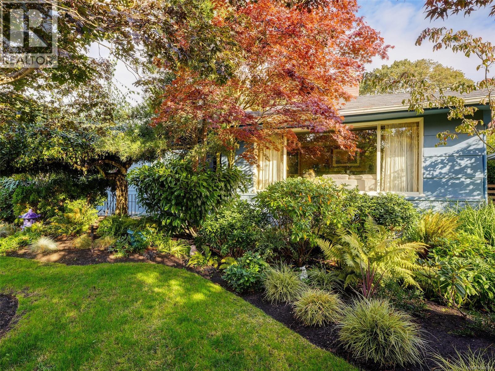 2064 Lansdowne Rd - 60