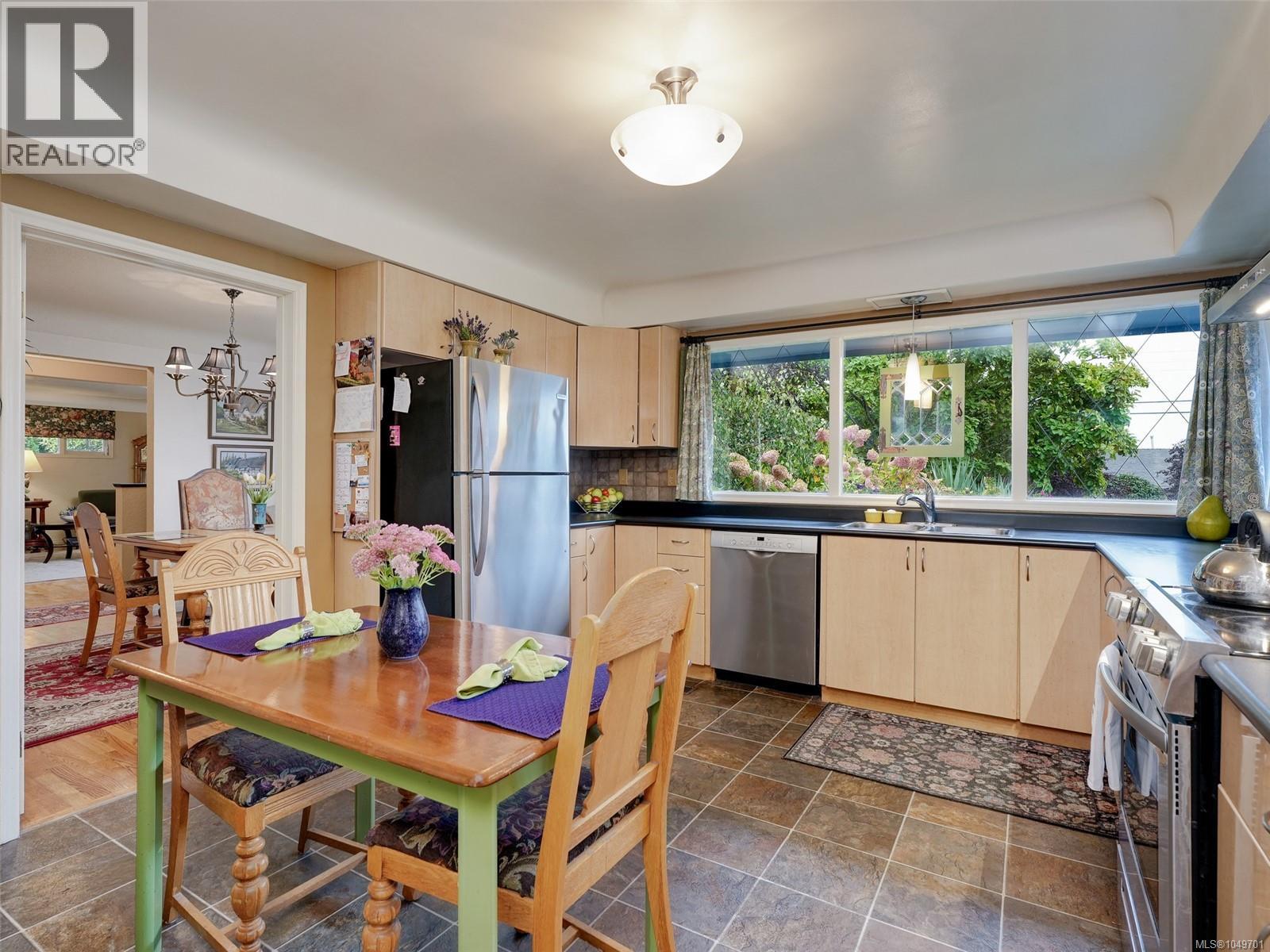 2064 Lansdowne Rd - 8