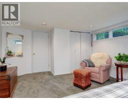 2064 Lansdowne Rd, Oak Bay, BC V8P1B3 Photo 24
