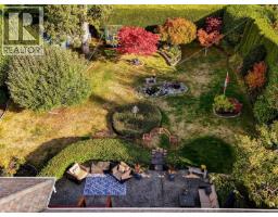 2064 Lansdowne Rd, Oak Bay, BC V8P1B3 Photo 43