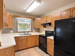 Recreation room - 409 11th Avenue S, Swan River, MB R0L1Z0 Photo 6