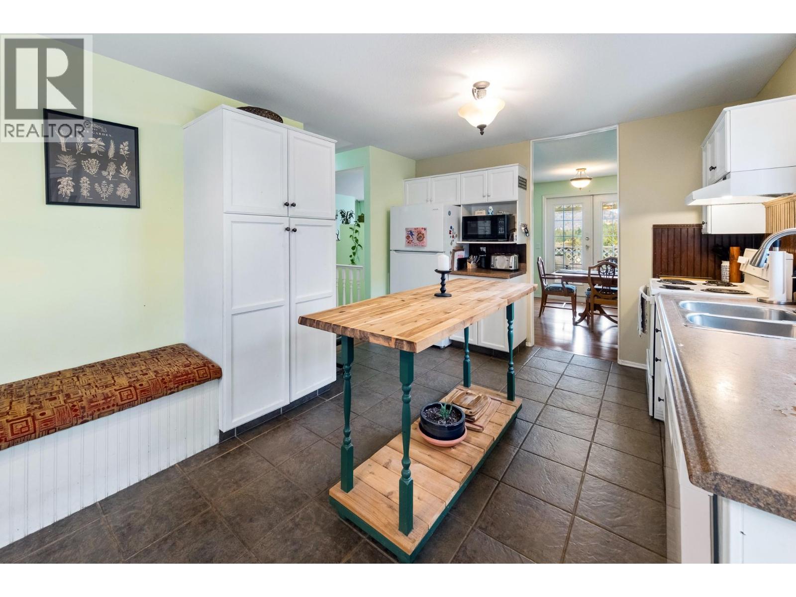 2466 Alexandria Way - 15