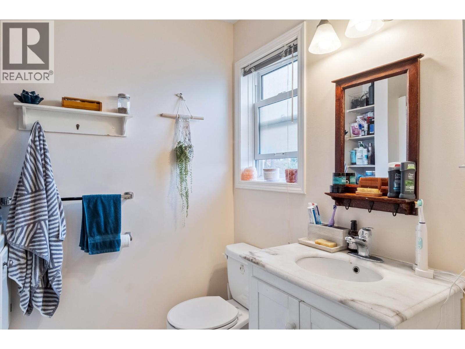 2466 Alexandria Way - Image 26