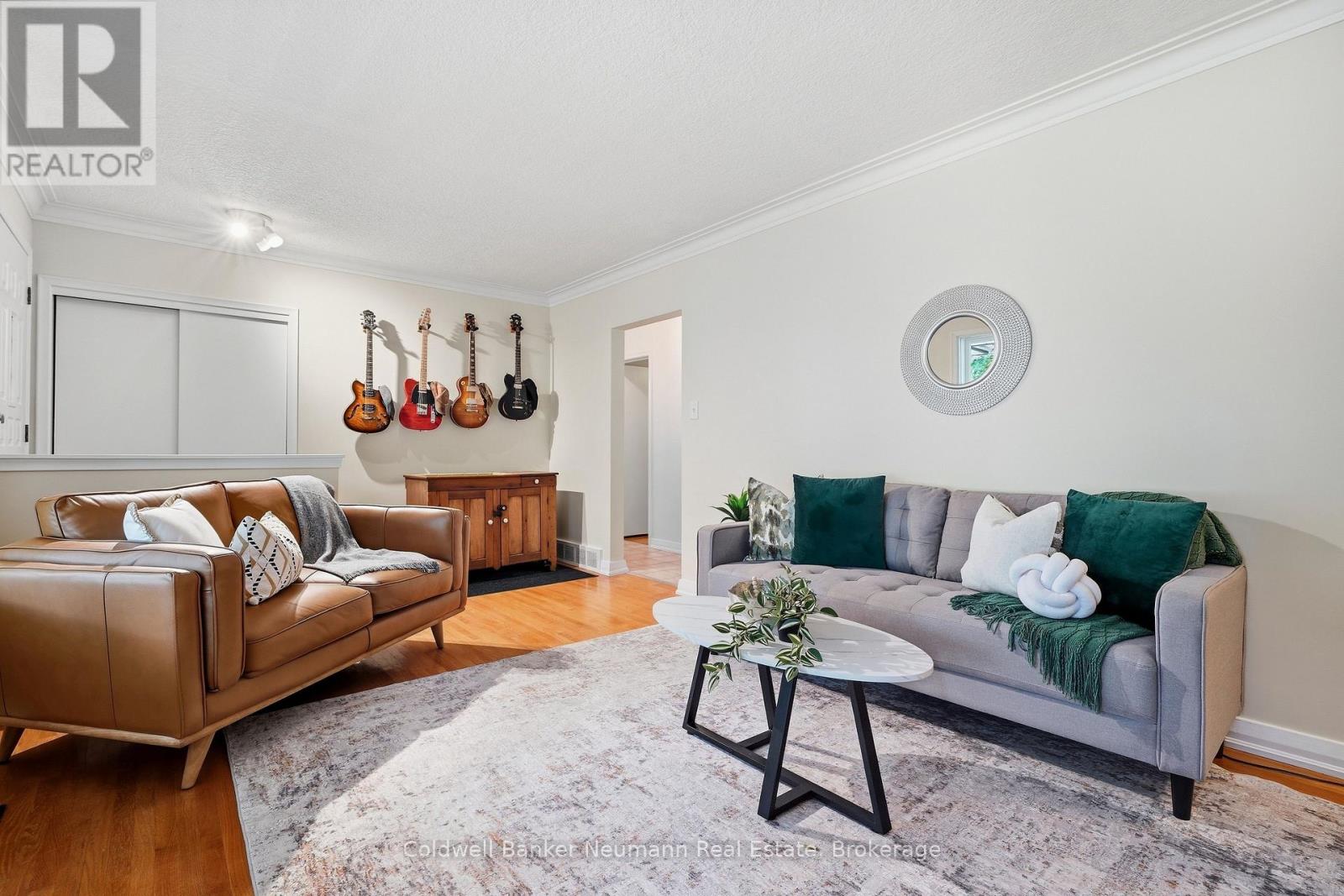 82 KNIGHTSWOOD BOULEVARD - 5