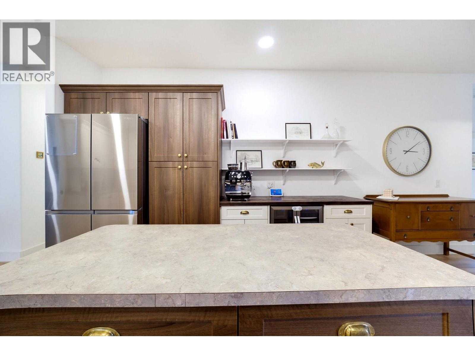 7241 46 Street NE - Image 9