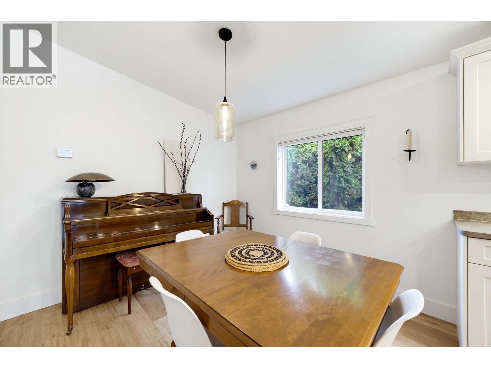 7241 46 Street NE - 11