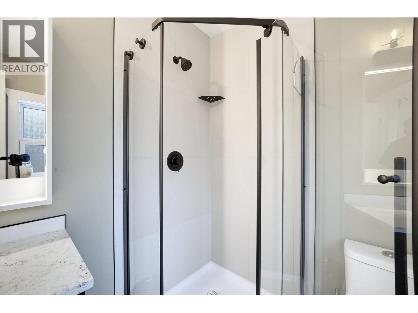 7241 46 Street NE - Image 22