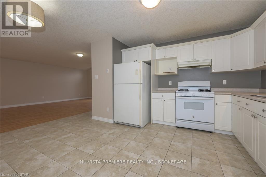 602 SPRUCEWOOD DRIVE - Image 12