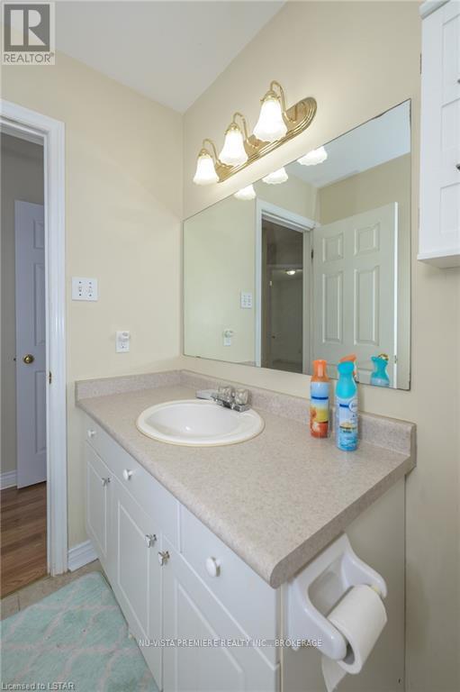 602 SPRUCEWOOD DRIVE - 22