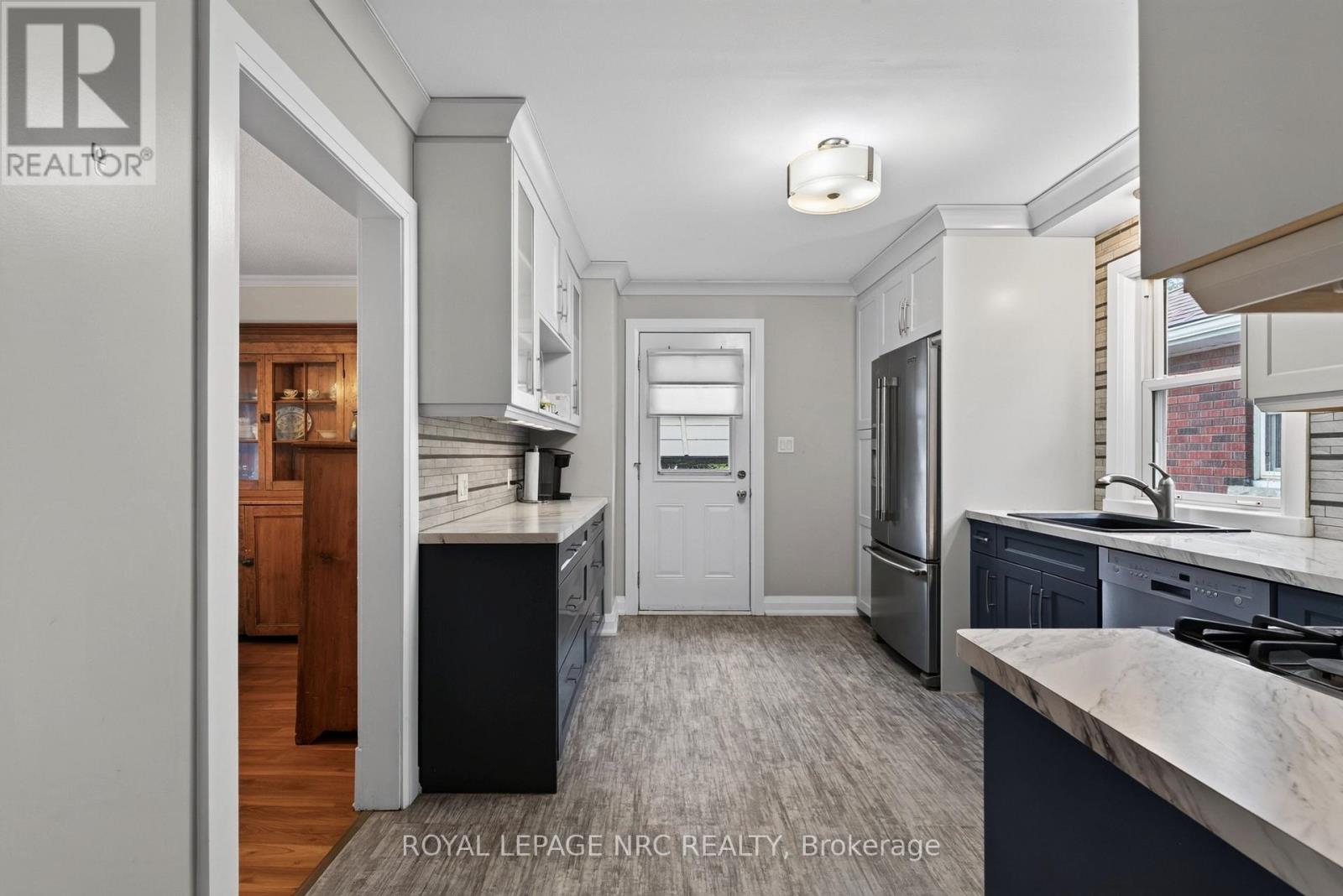 9 MARMORA STREET - 19
