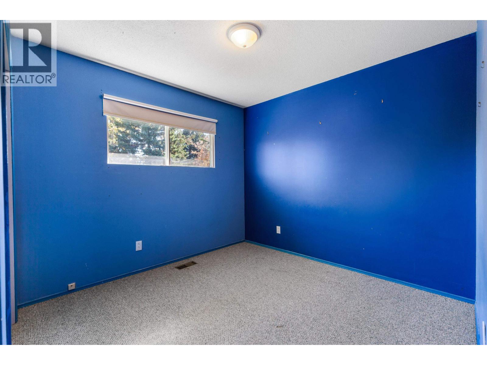 Photo 10 of 37 — 149 LOFTING PLACE · Prince George, BC