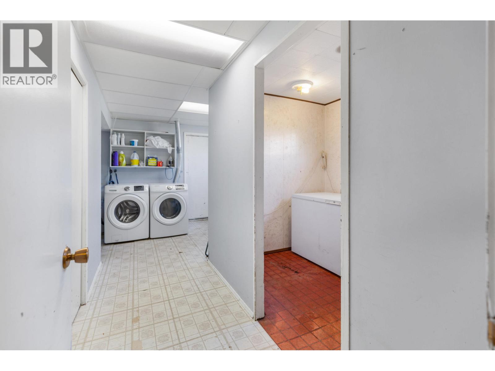 149 LOFTING PLACE - 26