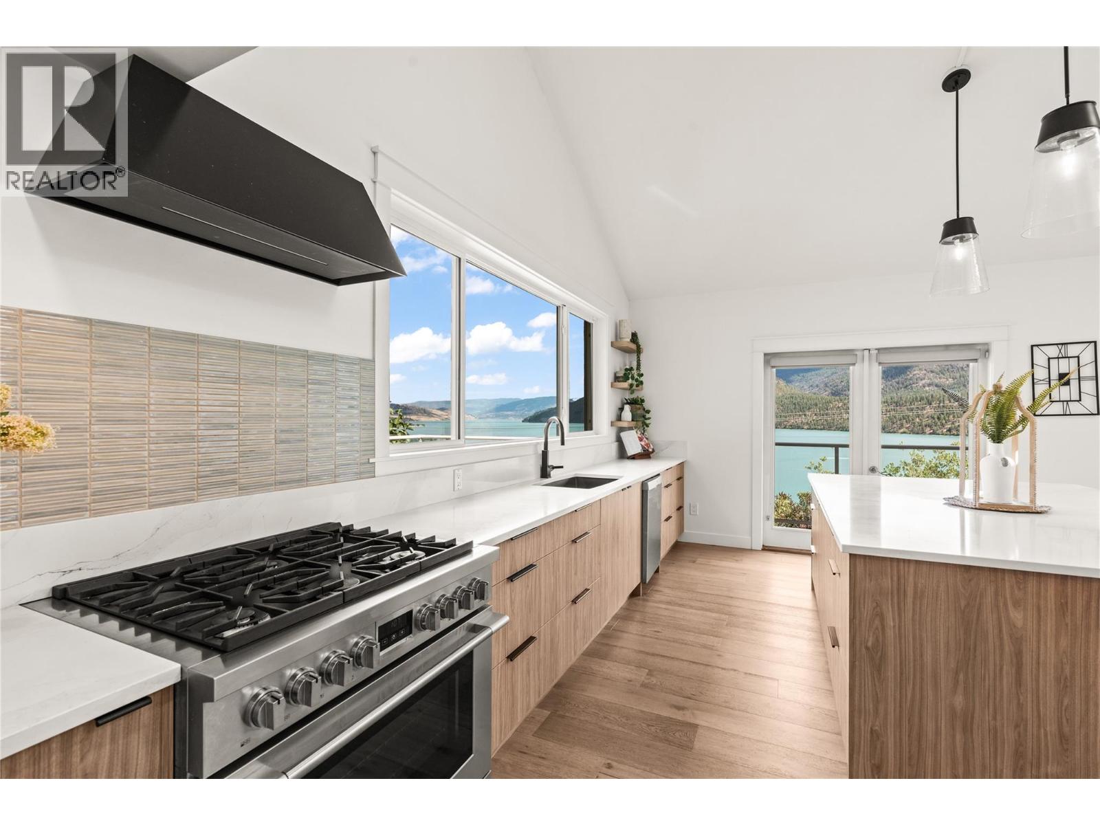 16904 Gatzke Road - Image 13