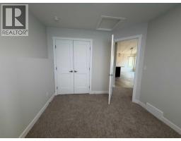 25 Thatcher Avenue, Red Deer, AB T4P0Y6 Photo 24