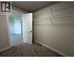 25 Thatcher Avenue, Red Deer, AB T4P0Y6 Photo 35