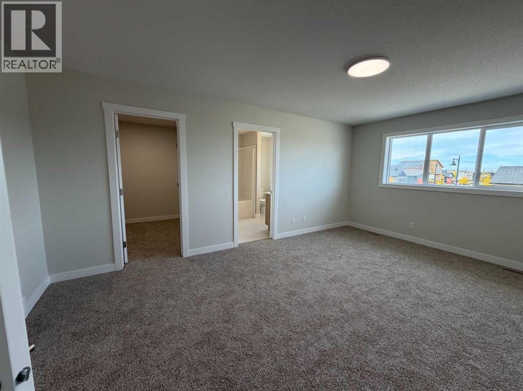 25 Thatcher Avenue - 31