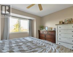 Bedroom - 110 Red Rock Crescent, Enderby, BC V4Y4B8 Photo 12