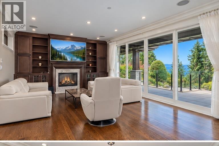 2638 QUEENS AVENUE, West Vancouver