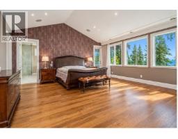 2638 Queens Avenue, West Vancouver, BC V7V2Z1 Photo 25