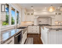 2638 Queens Avenue, West Vancouver, BC V7V2Z1 Photo 20