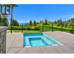 2638 Queens Avenue, West Vancouver, BC V7V2Z1 Photo 16