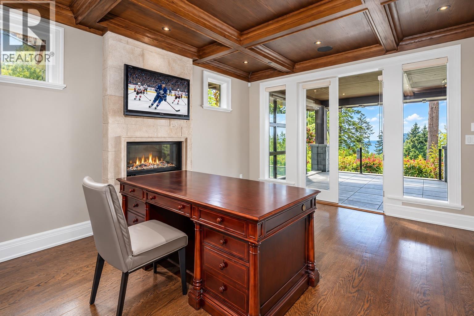 2638 QUEENS AVENUE, West Vancouver