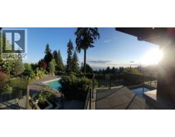 2638 Queens Avenue, West Vancouver, BC V7V2Z1 Photo 17
