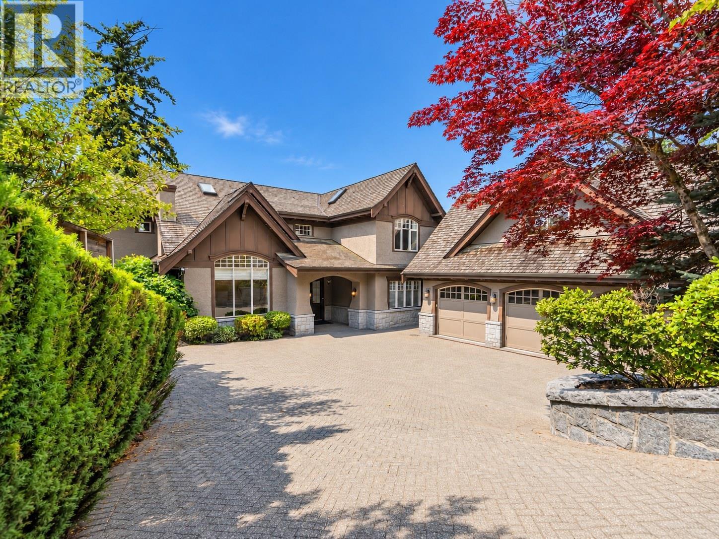2638 QUEENS AVENUE, West Vancouver
