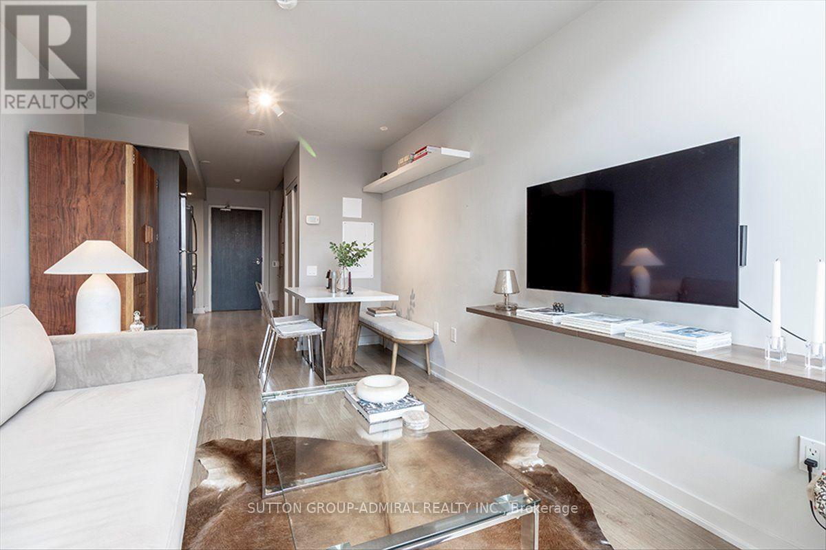 #221 775 KING STREET W - 11