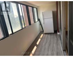 1508 - 5 Massey Square, Toronto, ON M4C5L6 Photo 11