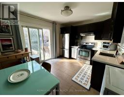 Upper - 18 Pape Avenue, Toronto, ON M4M2V6 Photo 6
