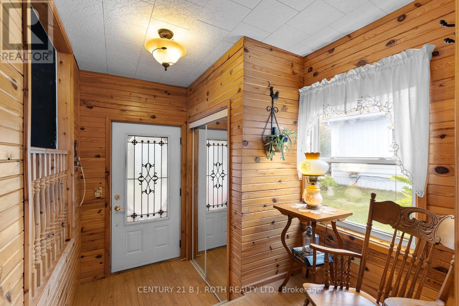 38 Cameron Drive, Oro-Medonte, ON photo 3