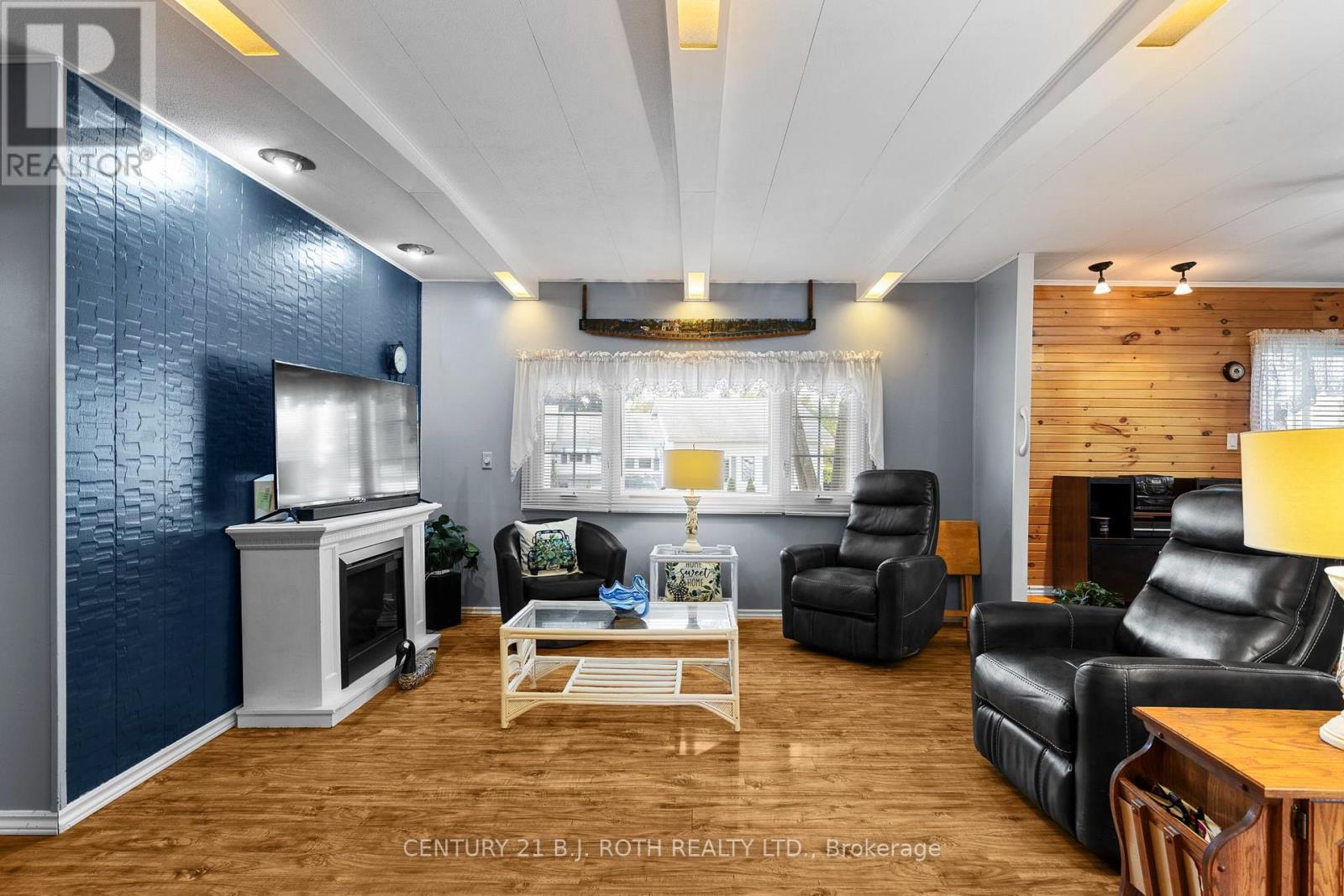 38 CAMERON DRIVE - 4