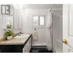 38 Cameron Drive, Oro Medonte, ON L0L1T0 Photo 12