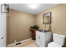 38 Cameron Drive, Oro Medonte, ON L0L1T0 Photo 15