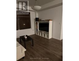 210 Keppel Circle, Brampton, ON L7A0B6 Photo 9