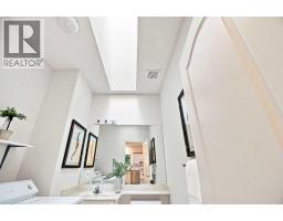 21 Scimitar Heath Nw, Calgary, AB T3L2E1 Photo 15