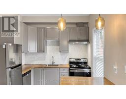 Living room - 250 Shuter Street, Toronto, ON M5A1W2 Photo 9