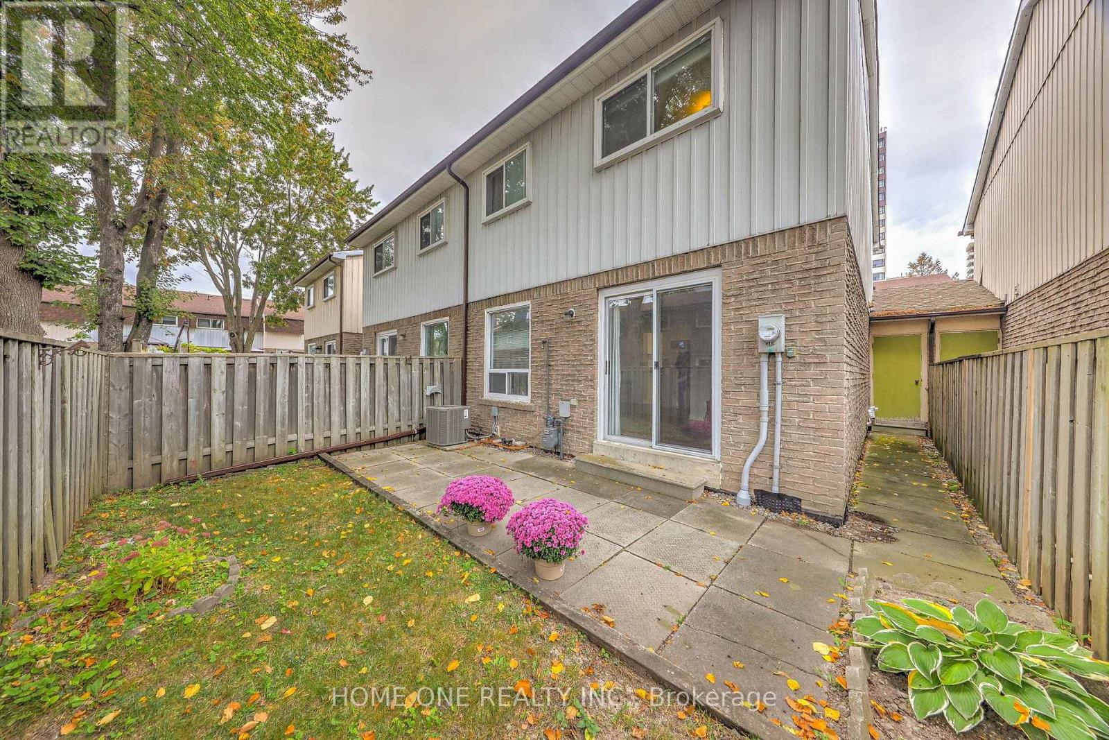 #39 44 CHESTER LE BOULEVARD - 42